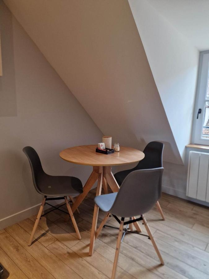 Appartement Au Coeur De Vezelay - Galerie 10 Exterior foto